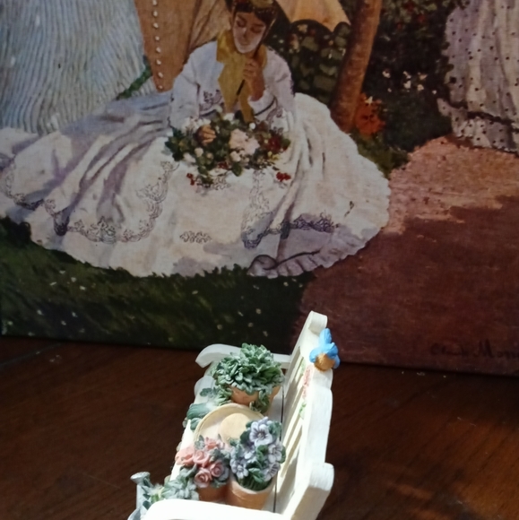 San Francisco Music Co.Bench Music Box &Tyndale- Ceramic Heavy Basket Vintages. - Picture 6 of 16